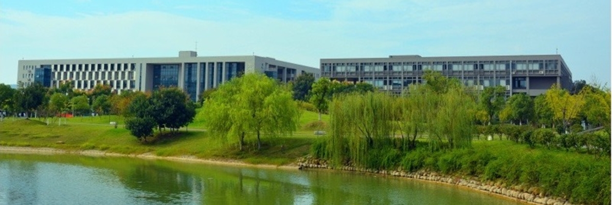<div class='slide-title'><a href='#'>。。</a></div><div class='slide-desc'><a href='#'></a></div>